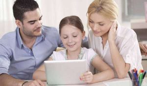 دور الوالدين في تأثير التكنولوجيا على حياه أطفالنا 